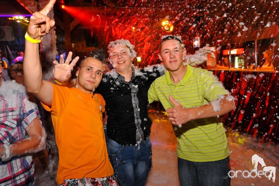 Spumă party în Disco Faház,