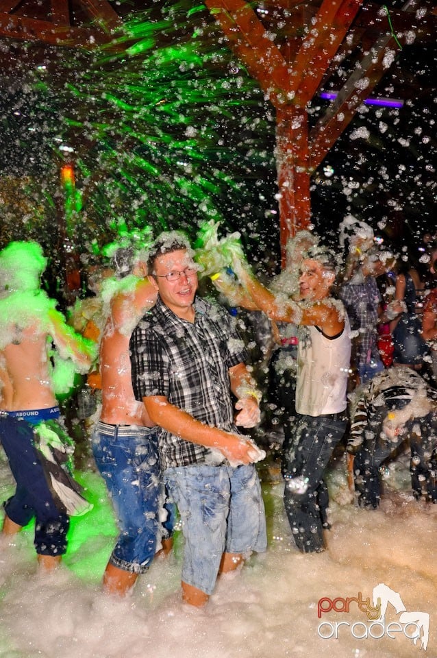 Spumă party în Disco Faház,