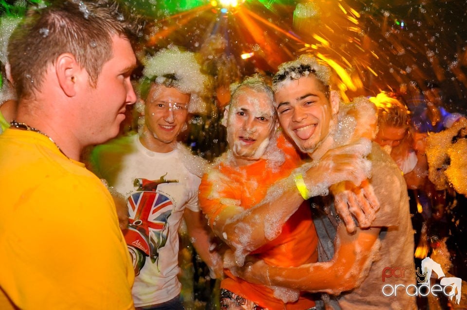 Spumă party în Disco Faház,