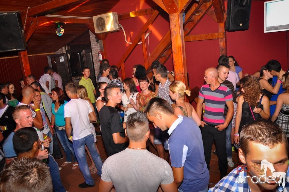 Spumă party în Disco Faház,