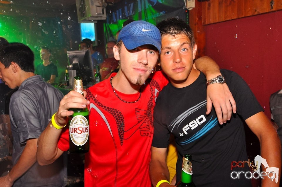 Spumă party în Disco Faház,