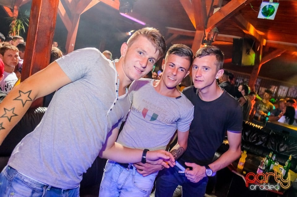 Spumă Party, 
