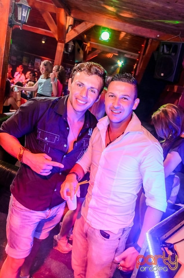 Spumă Party, 
