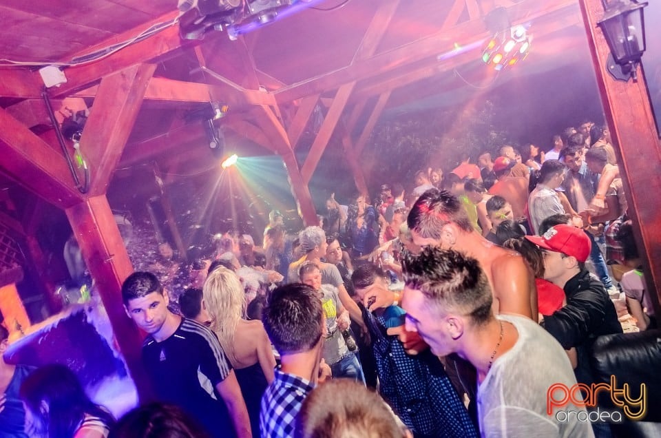 Spumă Party, 
