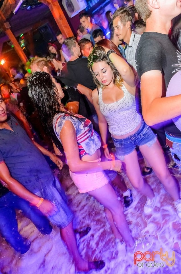 Spumă Party, 