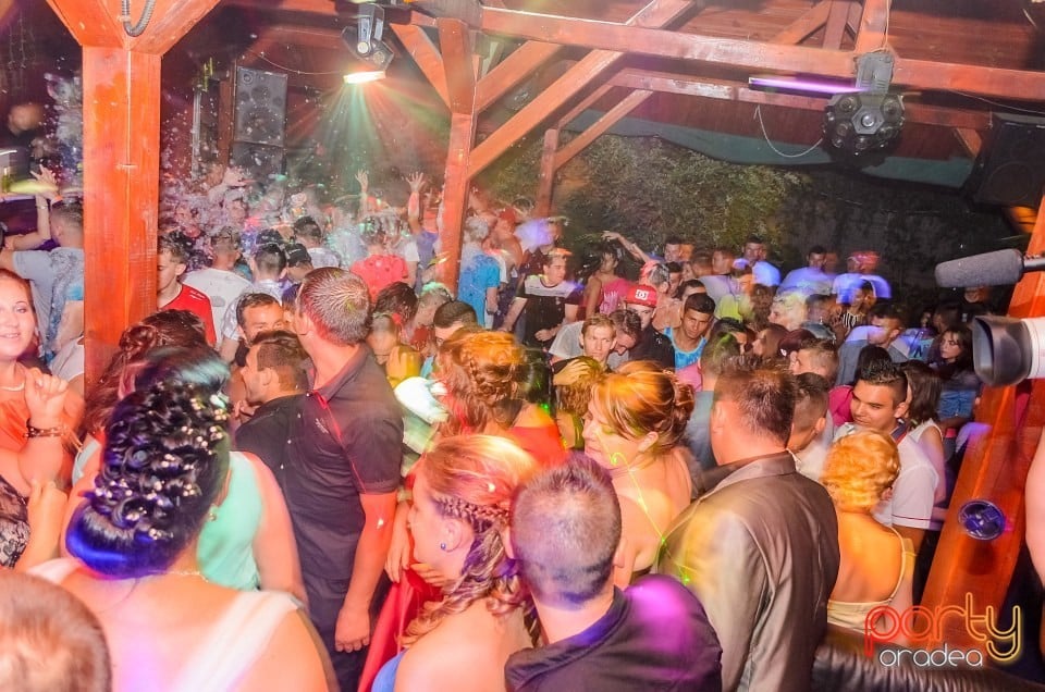 Spumă Party, 