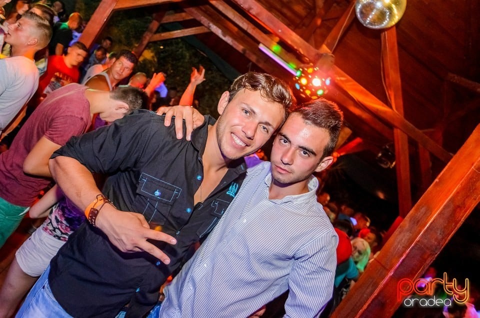 Spumă Party, 