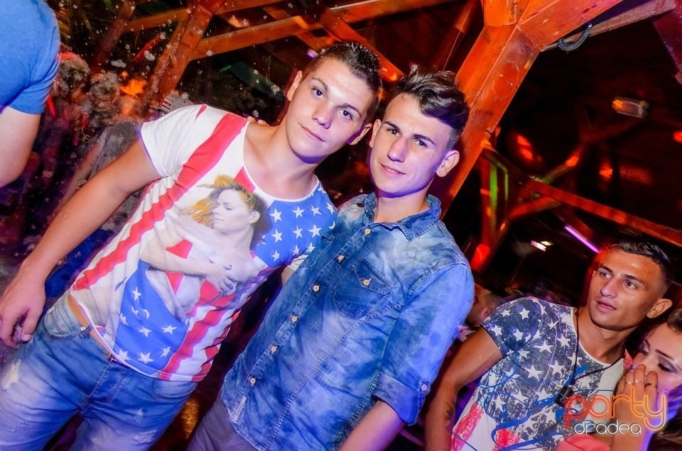 Spumă Party, 
