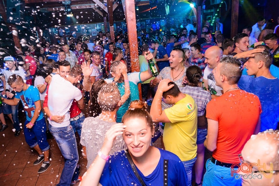 Spumă Party, 