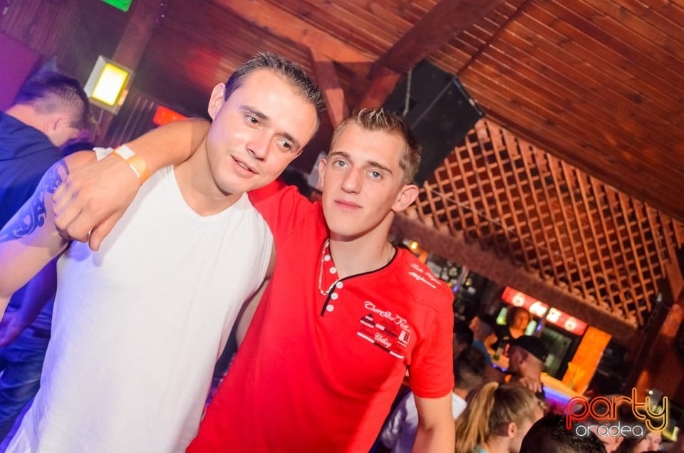 Spumă Party, 