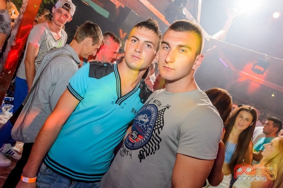 Spumă Party, 