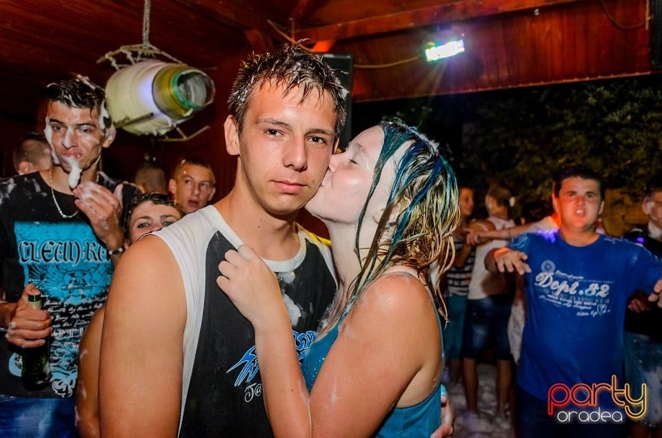 Spumă Party, 