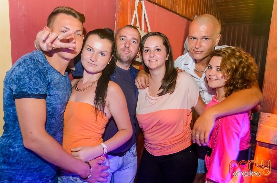 Spumă Party, 