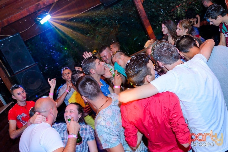 Spumă Party, 