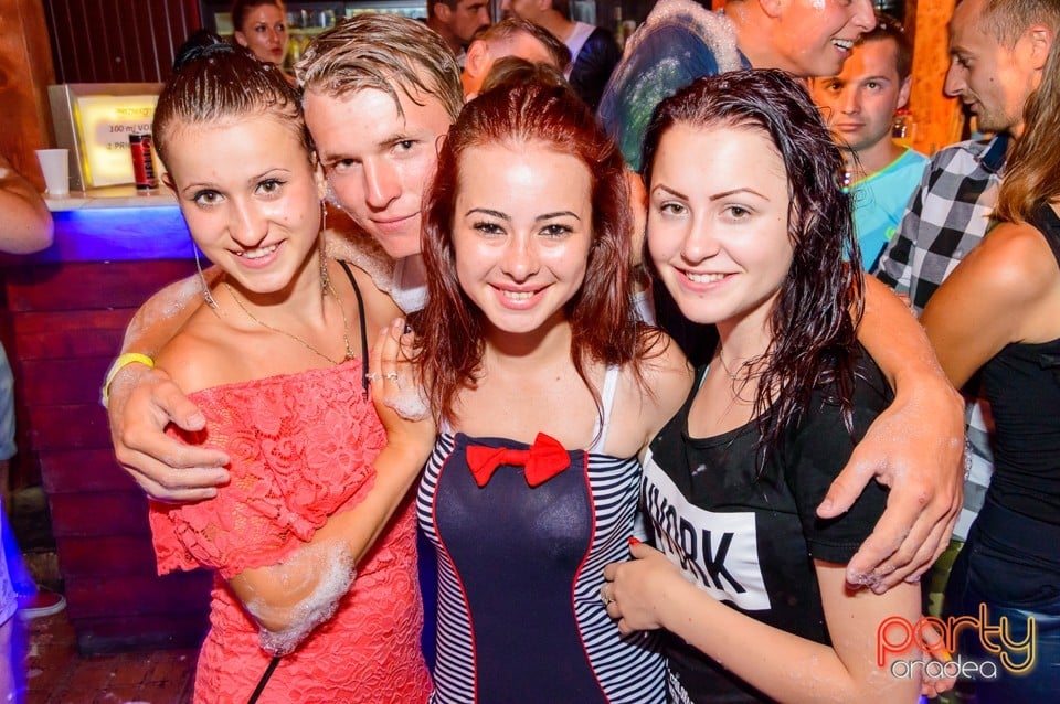 Spumă Party, 