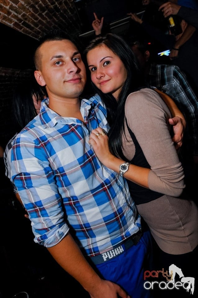 Stalinskaya Party în Club Escape, 