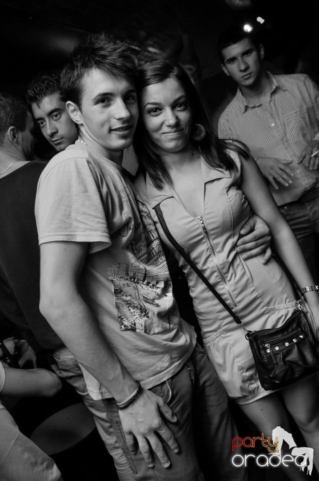 Stalinskaya Party în Club Escape, 