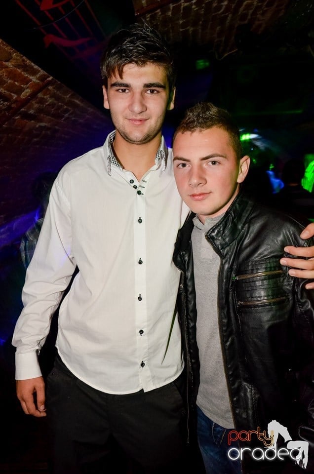 Stalinskaya Party în Club Escape,
