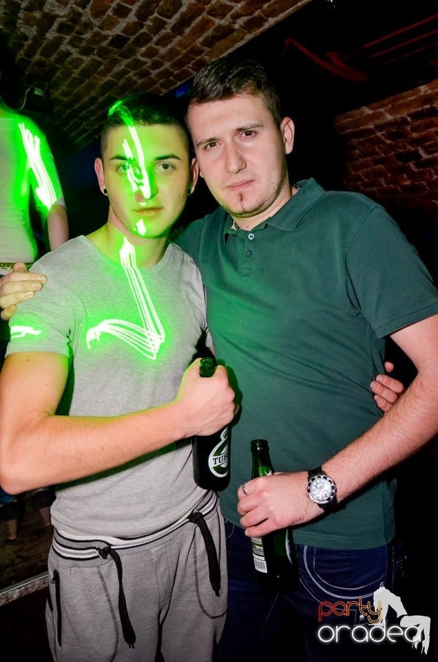 Stalinskaya Party în Club Escape,