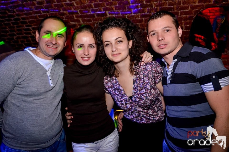 Stalinskaya Party în Club Escape, 