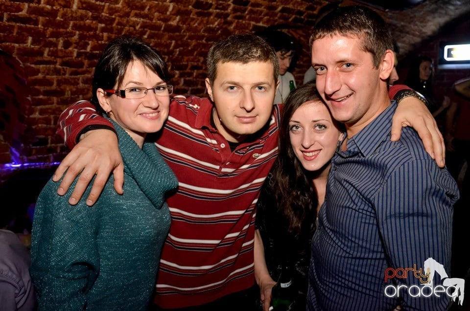 Stalinskaya Party în Club Escape,