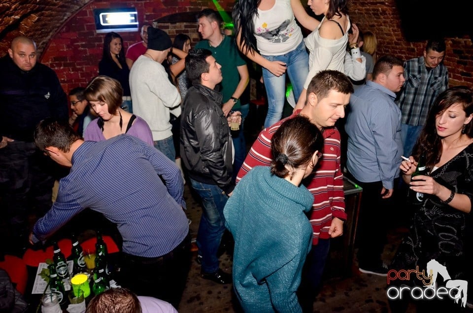 Stalinskaya Party în Club Escape,