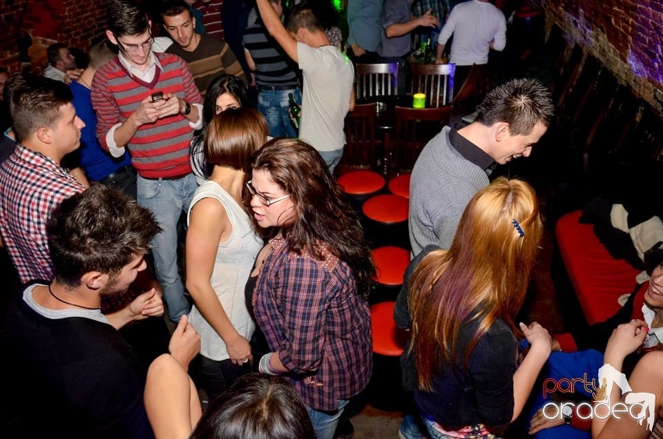 Stalinskaya Party în Club Escape,