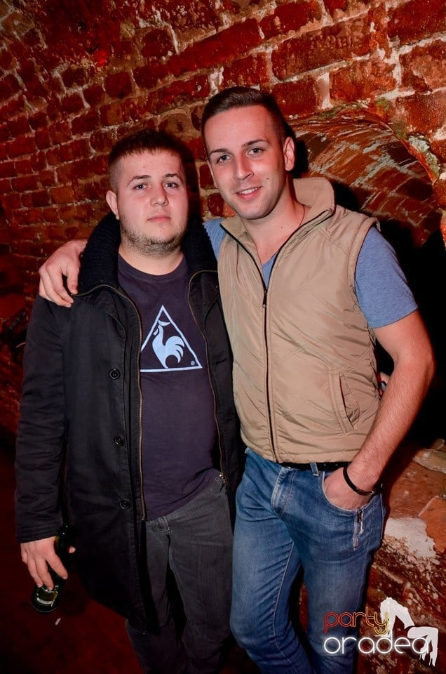 Stalinskaya Party în Club Escape,