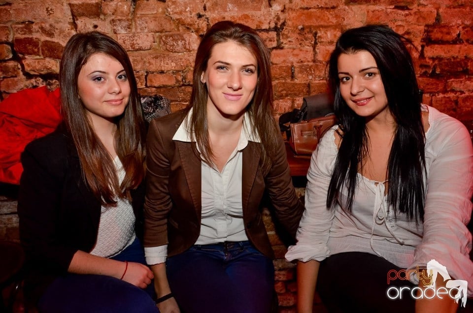 Stalinskaya Party în Club Escape,