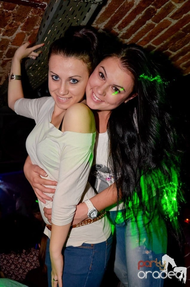 Stalinskaya Party în Club Escape,