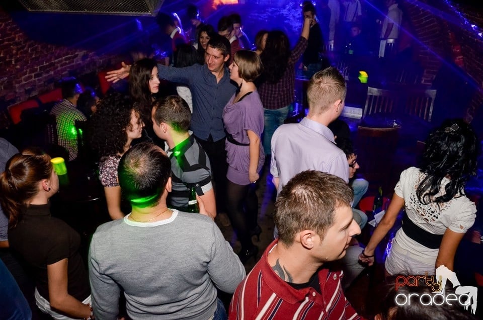 Stalinskaya Party în Club Escape,