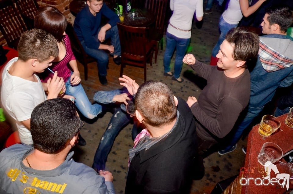 Stalinskaya Party în Club Escape,