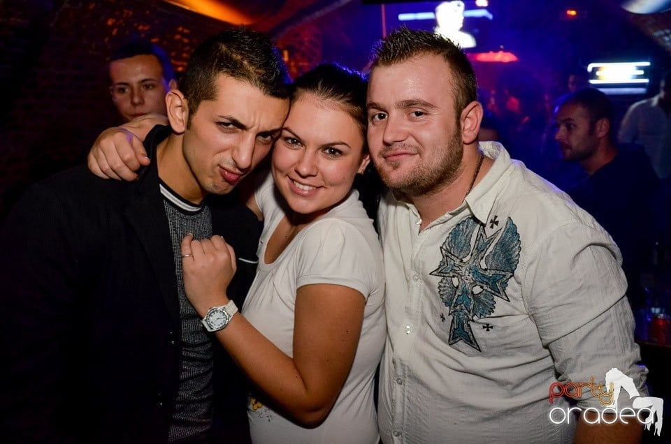 Stalinskaya Party în Club Escape,