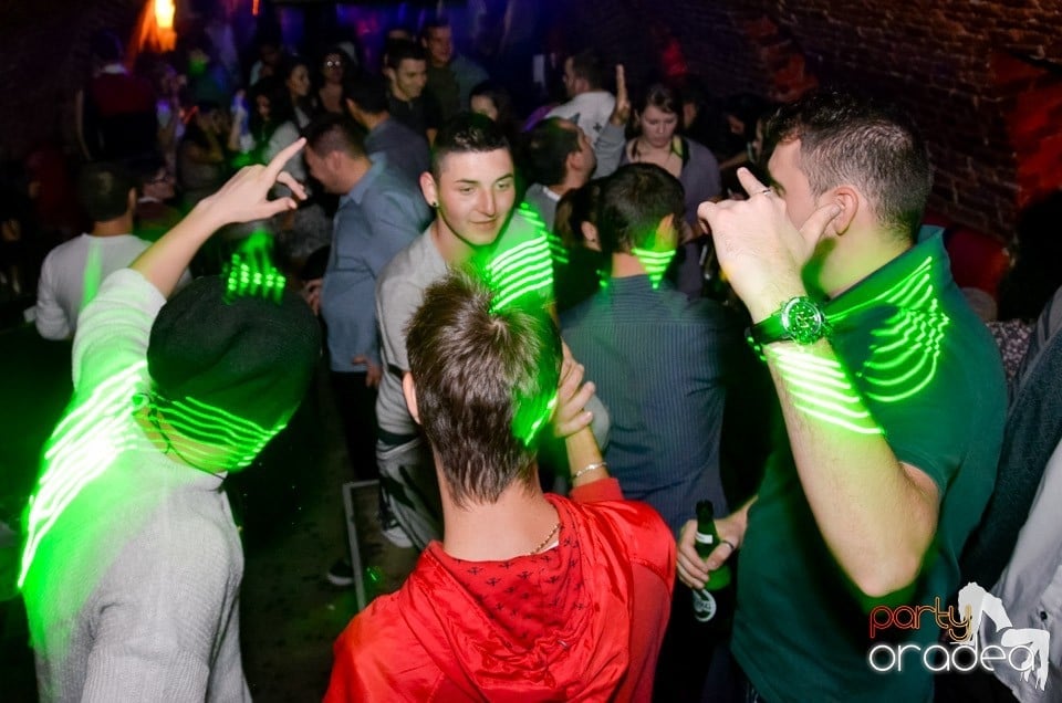 Stalinskaya Party în Club Escape,