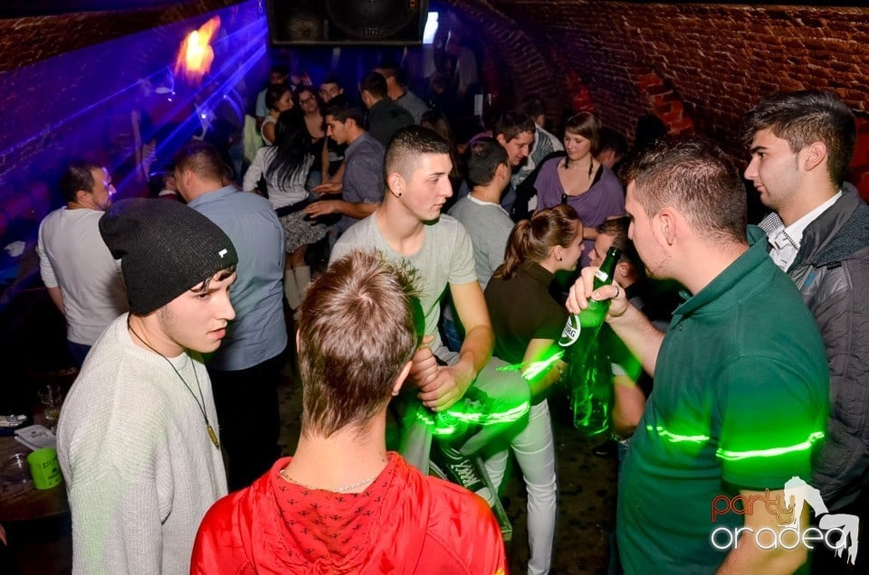 Stalinskaya Party în Club Escape,