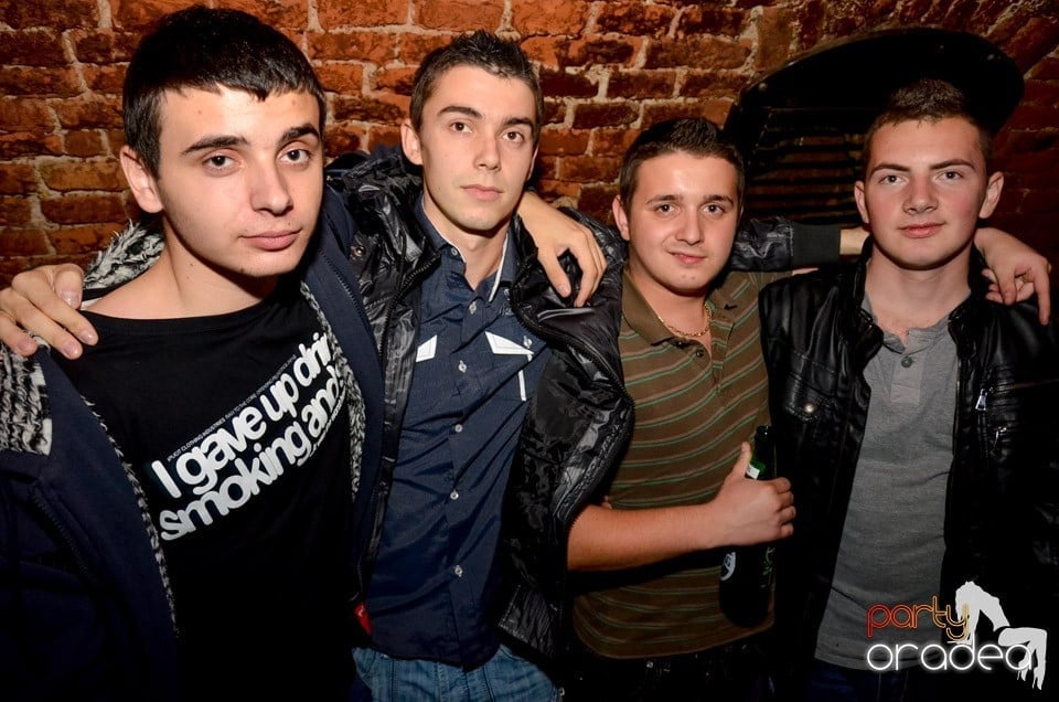 Stalinskaya Party în Club Escape,