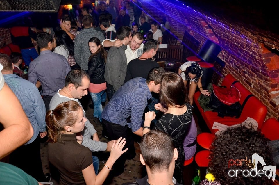 Stalinskaya Party în Club Escape,