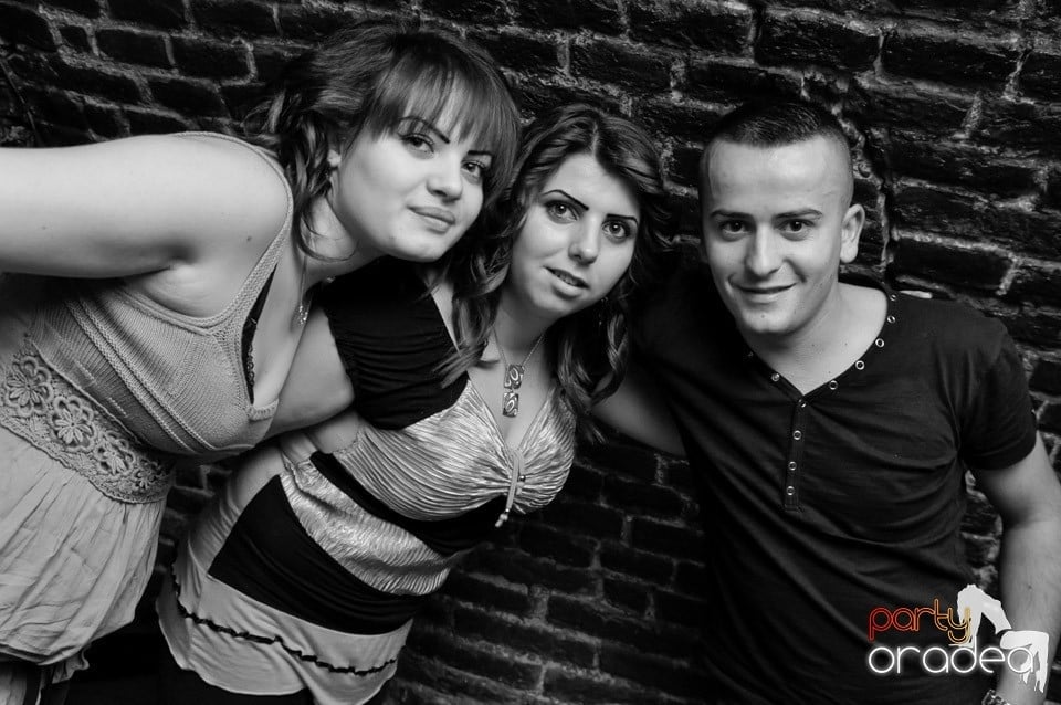 Stalinskaya Party în Club Escape, 