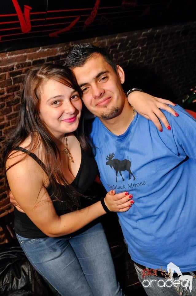 Stalinskaya Party în Club Escape, 