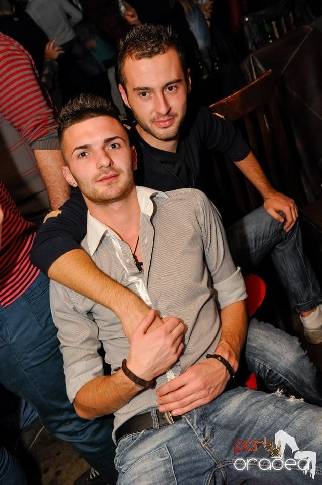 Stalinskaya Party în Club Escape, 