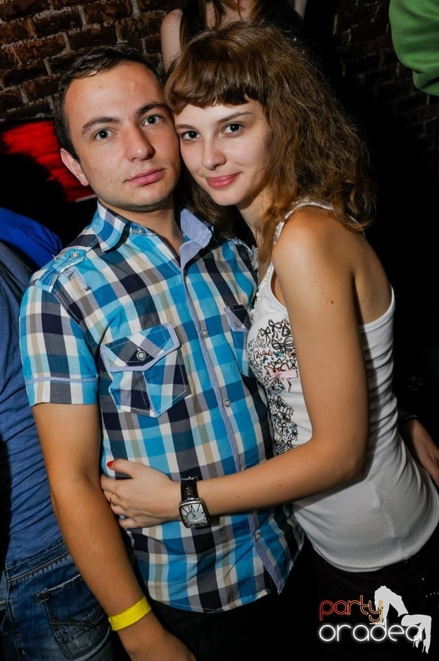 Stalinskaya Party în Club Escape, 