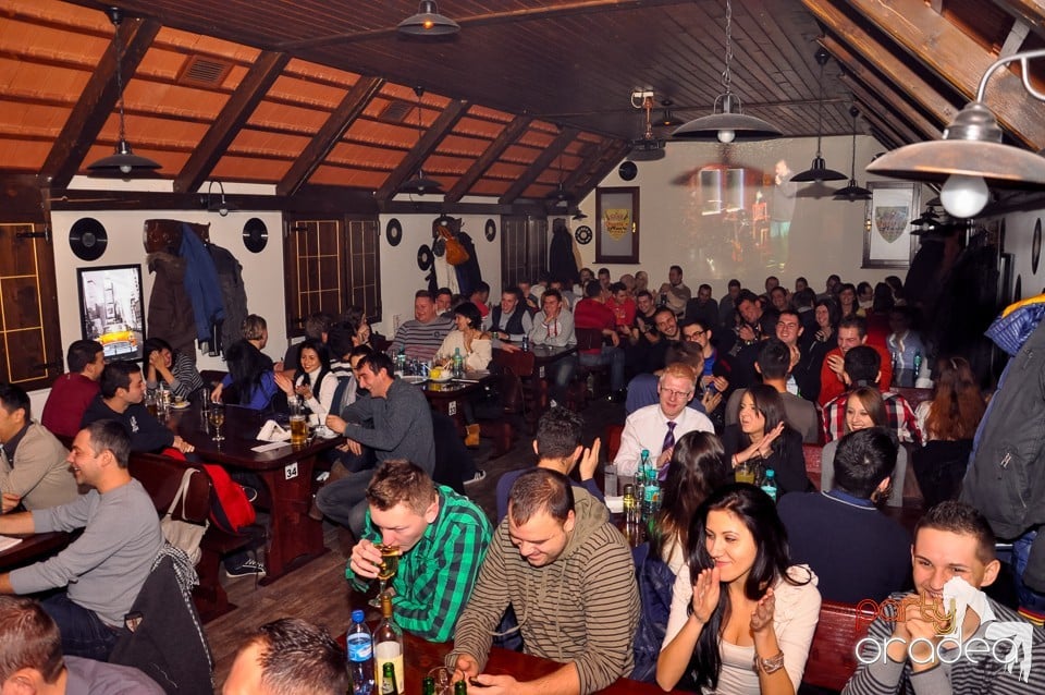 Stand-up Comedy cu Bordea şi Micutzu, Queen's Music Pub