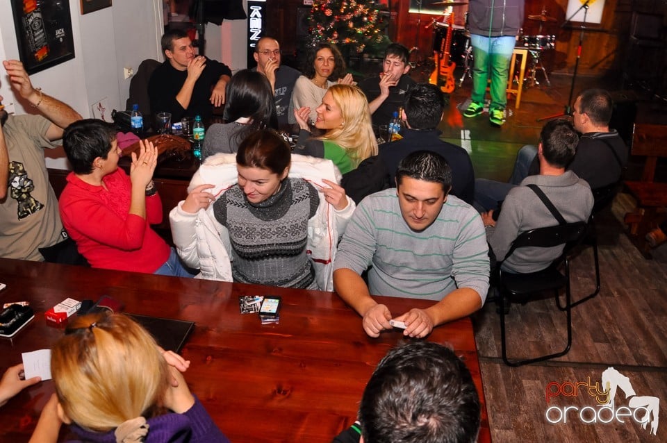 Stand-up Comedy cu Bordea şi Micutzu, Queen's Music Pub