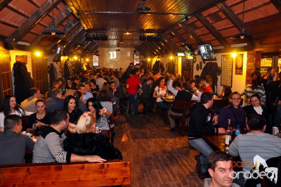 Stand-up Comedy cu Bordea şi Micutzu, Queen's Music Pub