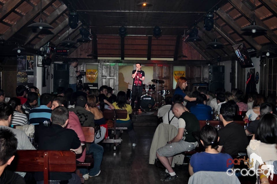 Stand-up comedy cu Bordea şi Sergiu, Queen's Music Pub