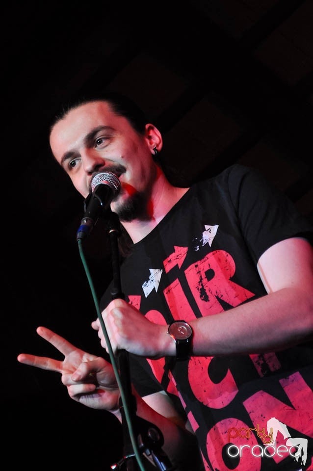 Stand-up comedy cu Bordea şi Sergiu, Queen's Music Pub