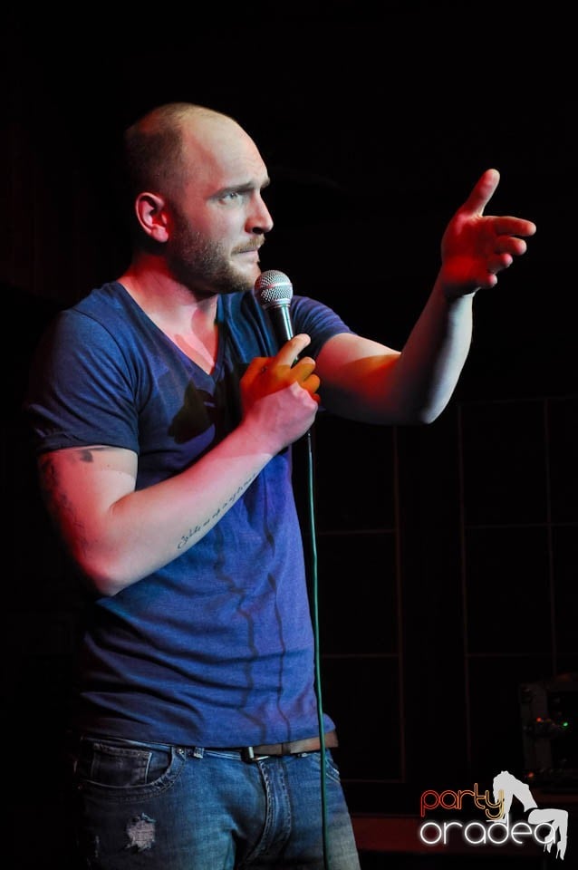 Stand-up comedy cu Bordea şi Sergiu, Queen's Music Pub