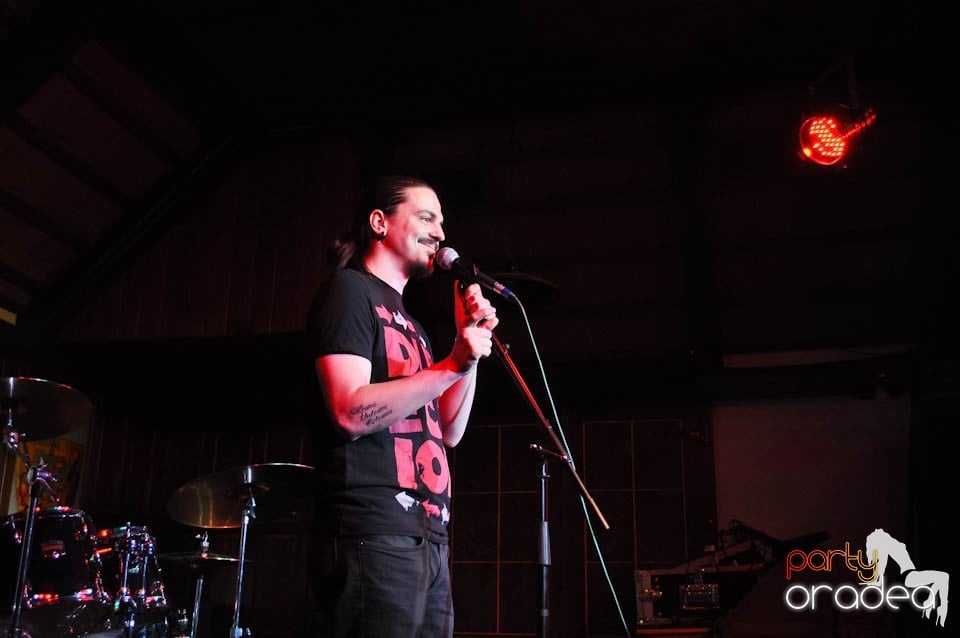 Stand-up comedy cu Bordea şi Sergiu, Queen's Music Pub