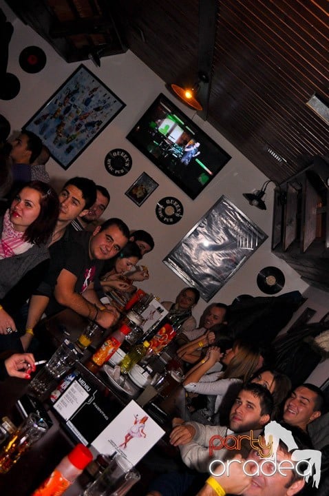 Stand-up Comedy cu Costel şi Sergiu, Queen's Music Pub