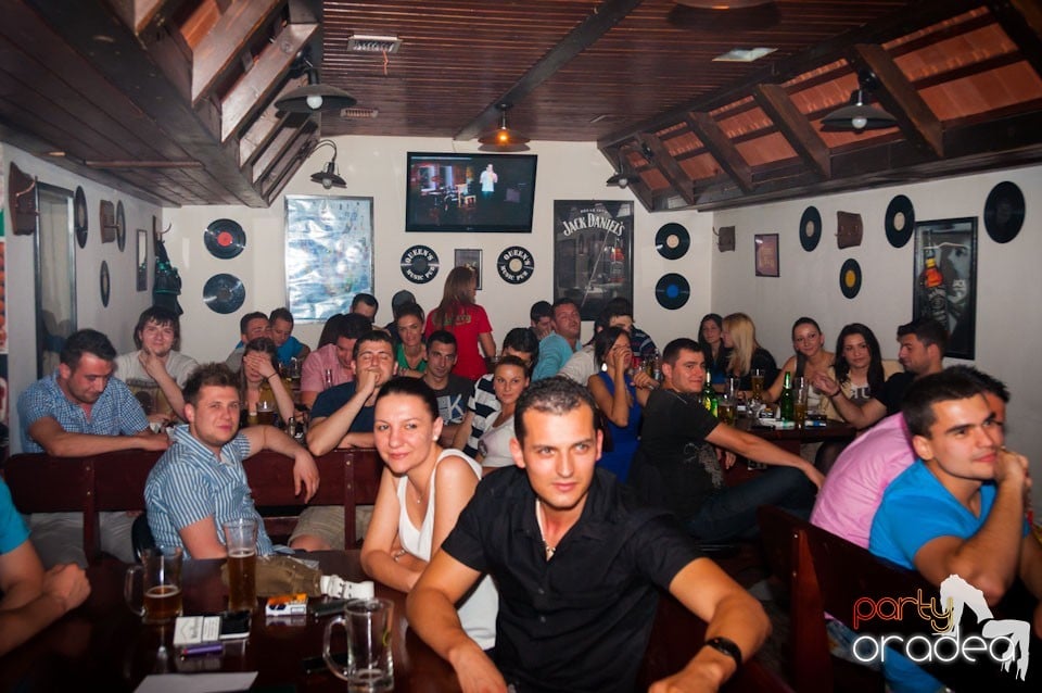 Stand-up comedy cu Micutzu & Natanticu, Queen's Music Pub